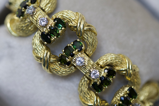 Women in Jewelry History: Queens, Icons, and Designers Who Shaped How We Adorn Ourselves