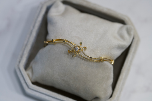 A Gift With a Past: Why Estate Jewelry Makes the Most Meaningful Present