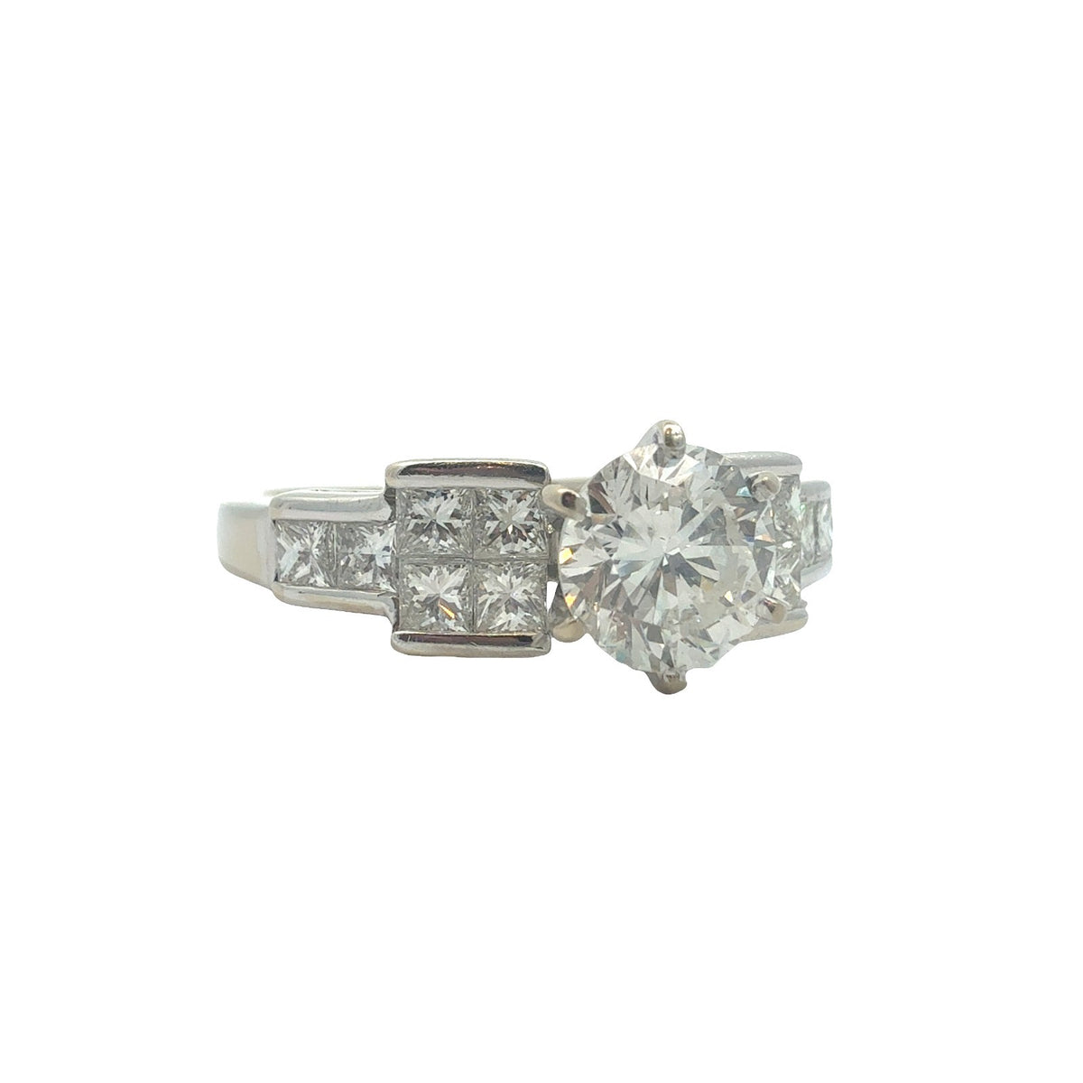 18k White Gold 1.67ctw (0.72ctw) Round & Princess Diamond Engagement Ring1