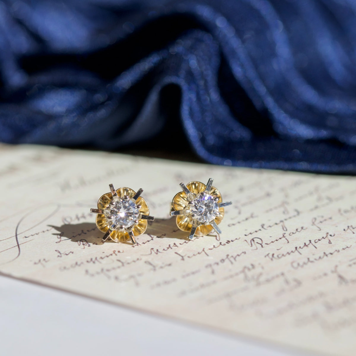Antique 14k Yellow Gold Two-Tone 0.54cttw Diamond Buttercup-Set Stud Earrings0